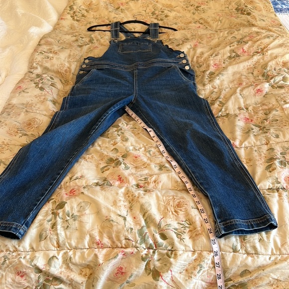 Wyse Dungarees/Overalls. Size large or 3 - Picture 7 of 8